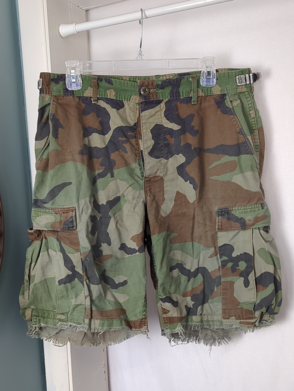VINTAGE Army Issued BDU 90s Era Camo Cut Off Cargo Style Shorts